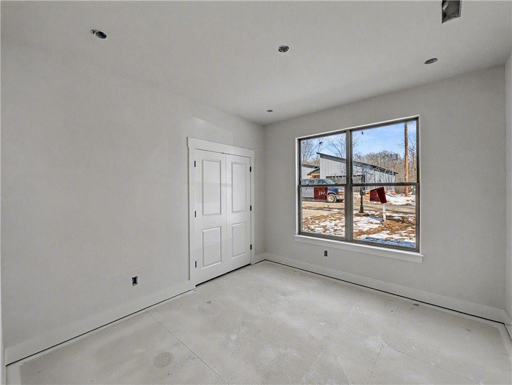 42 Cawood Drive, Bella Vista, AR 72714