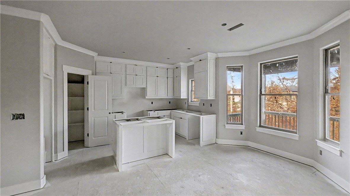 10 Atkin Lane, Bella Vista, AR 72715