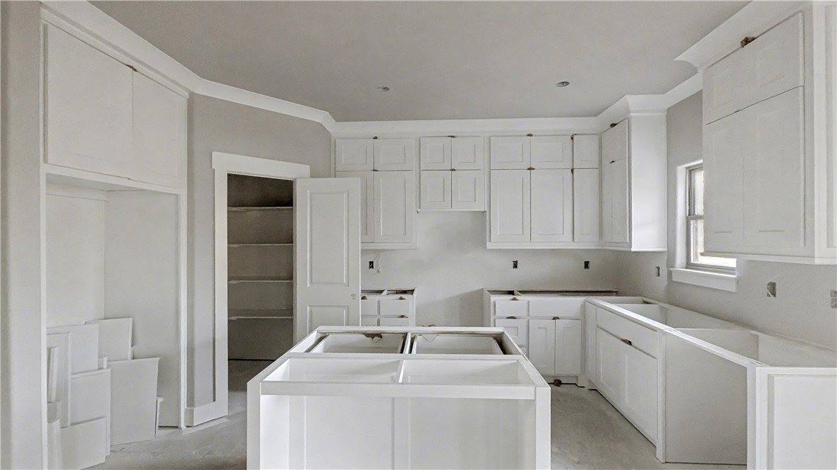 10 Atkin Lane, Bella Vista, AR 72715