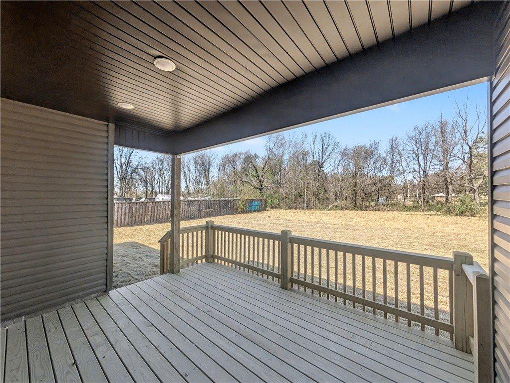 18 Hillswick Drive, Bella Vista, AR 72715