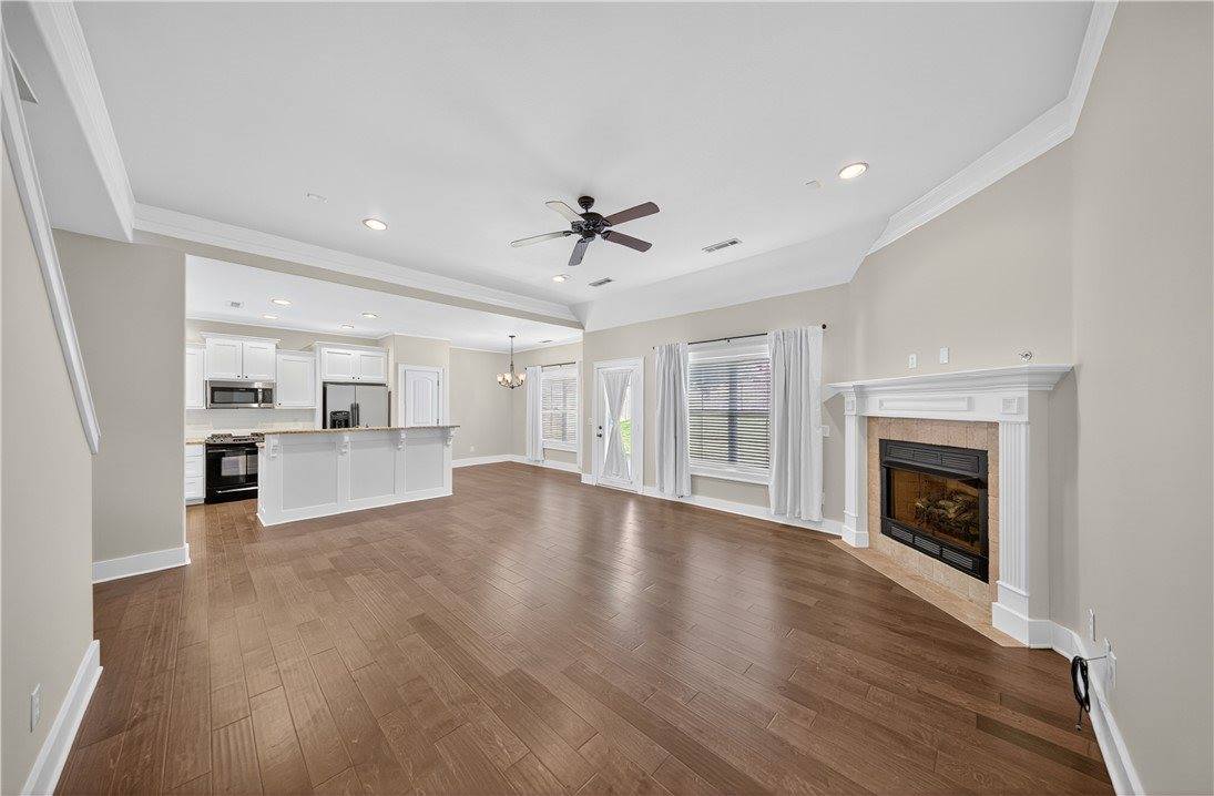 1221 Chancery Lane, Cave Springs, AR 72718