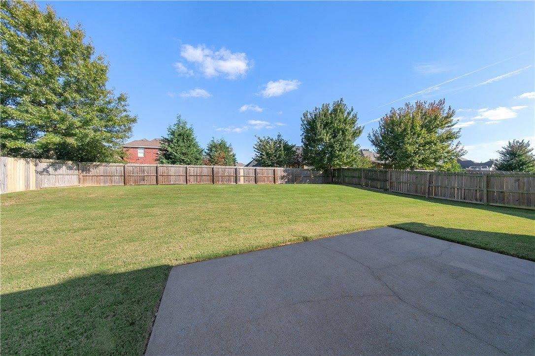 1221 Chancery Lane, Cave Springs, AR 72718