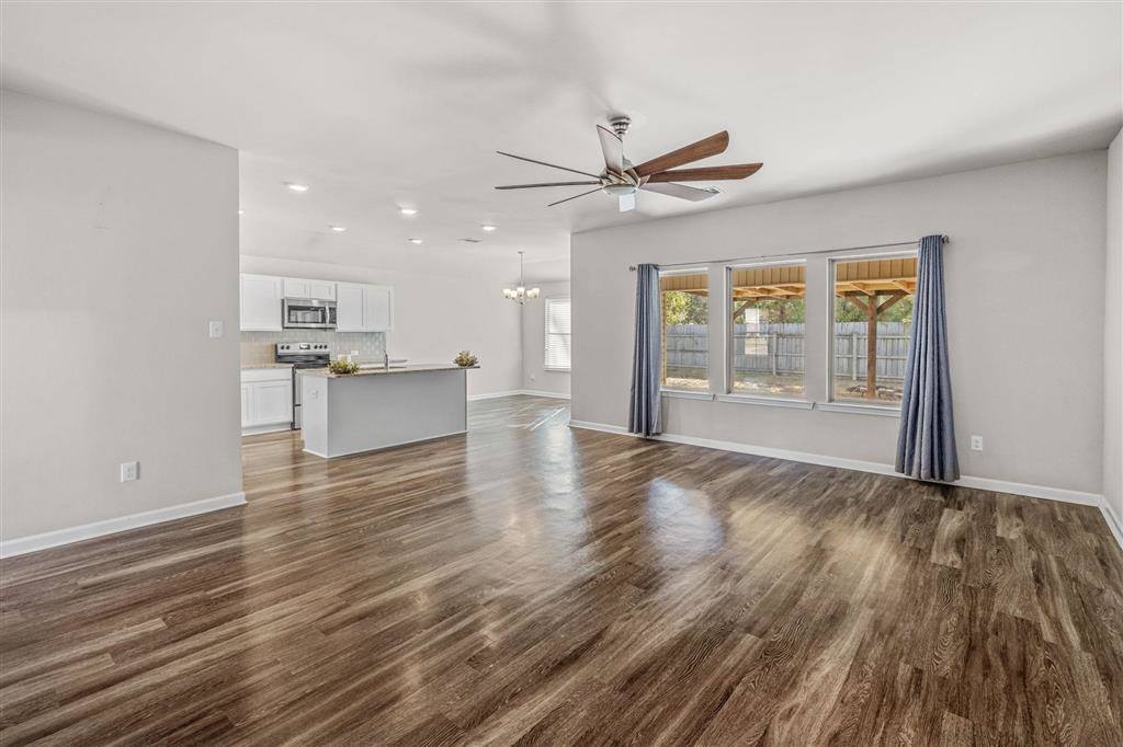 1075 South Berryvine Ln Lane, Lake Charles, LA 70611