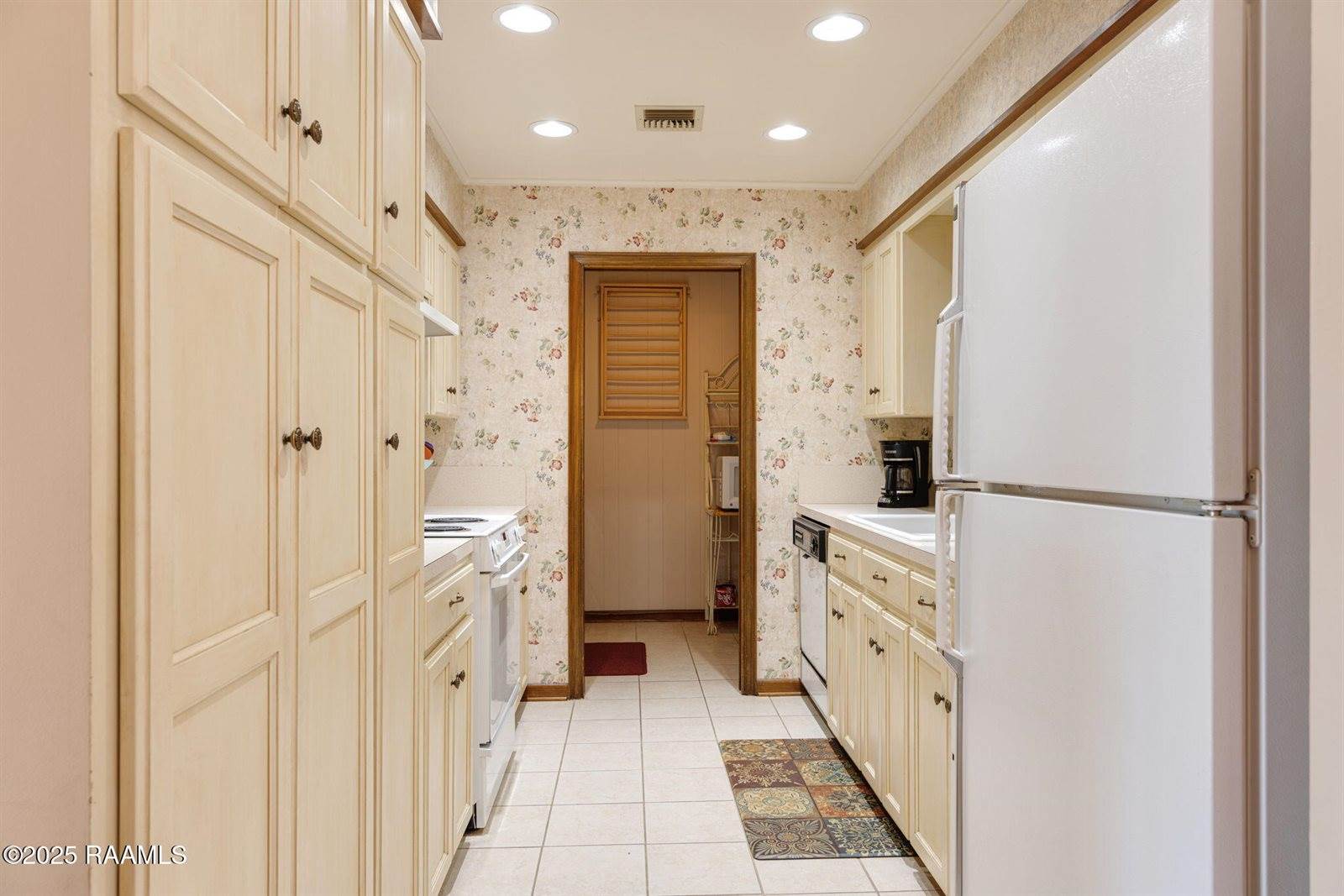 806 Dulles Drive, Lafayette, LA 70506