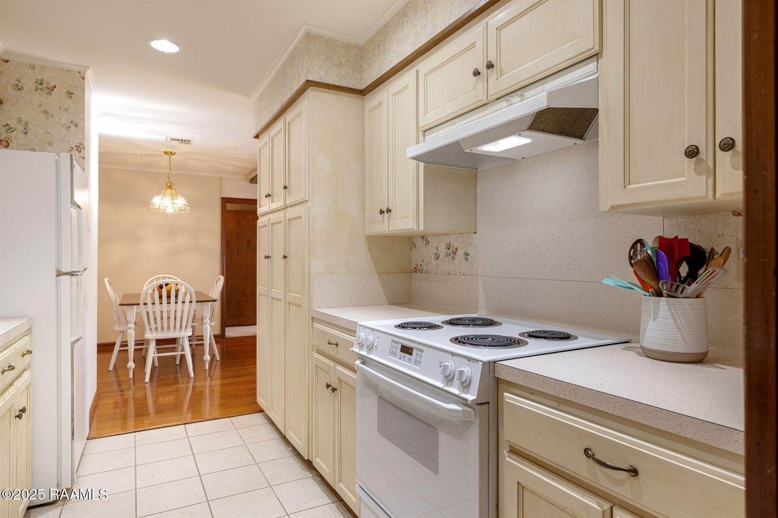 806 Dulles Drive, Lafayette, LA 70506