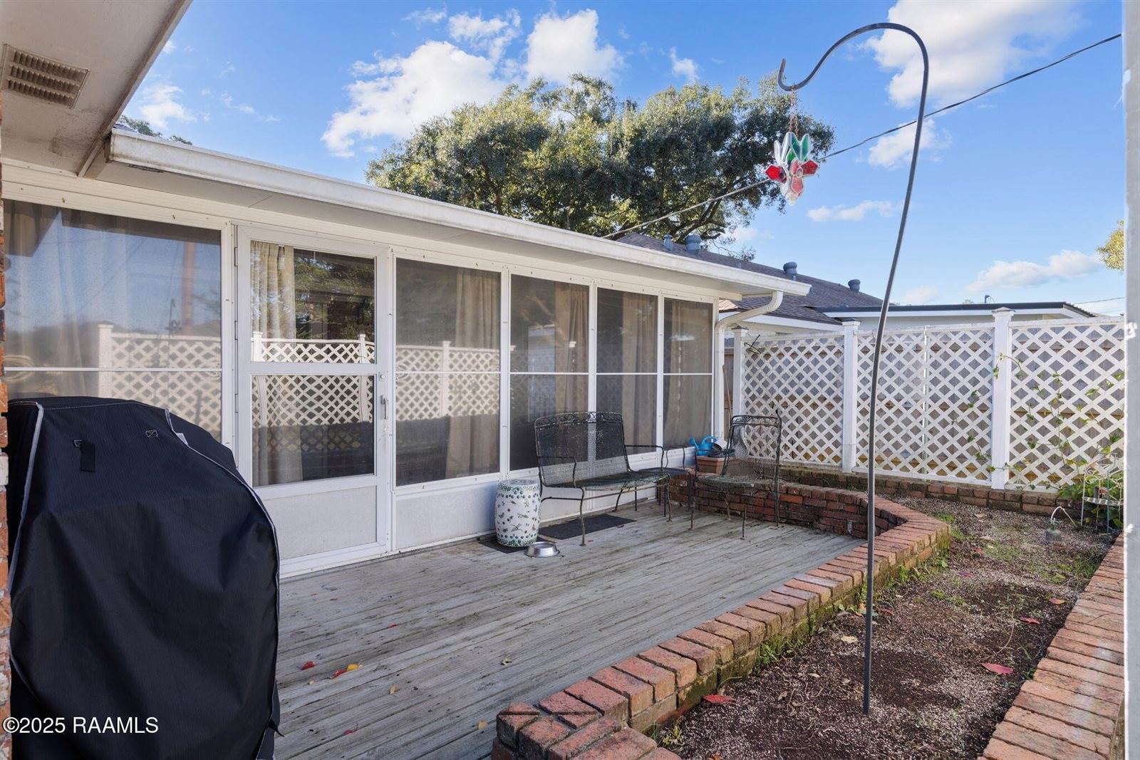 806 Dulles Drive, Lafayette, LA 70506