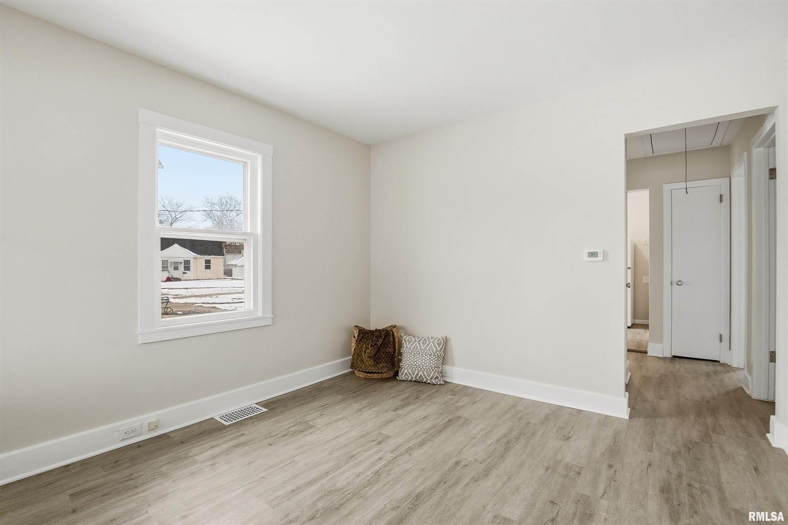 2639 Whitewood Avenue, Davenport, IA 52802