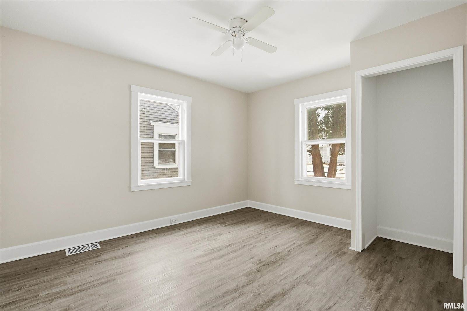 2639 Whitewood Avenue, Davenport, IA 52802