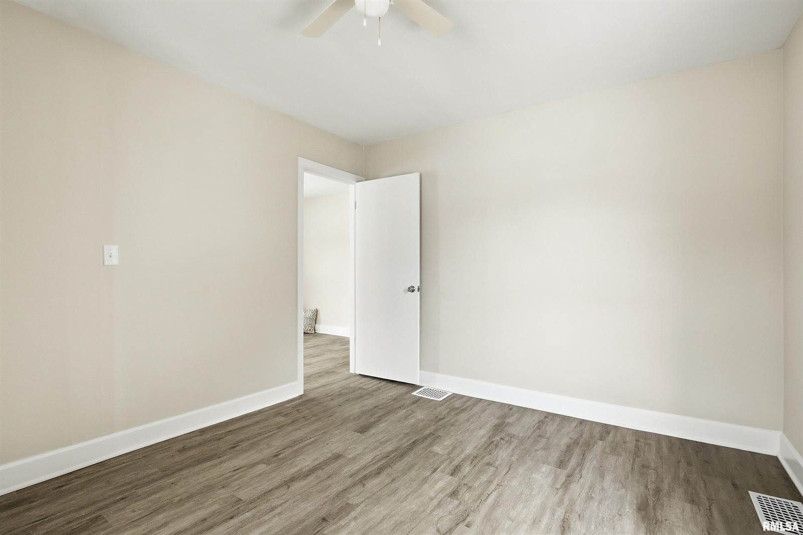 2639 Whitewood Avenue, Davenport, IA 52802