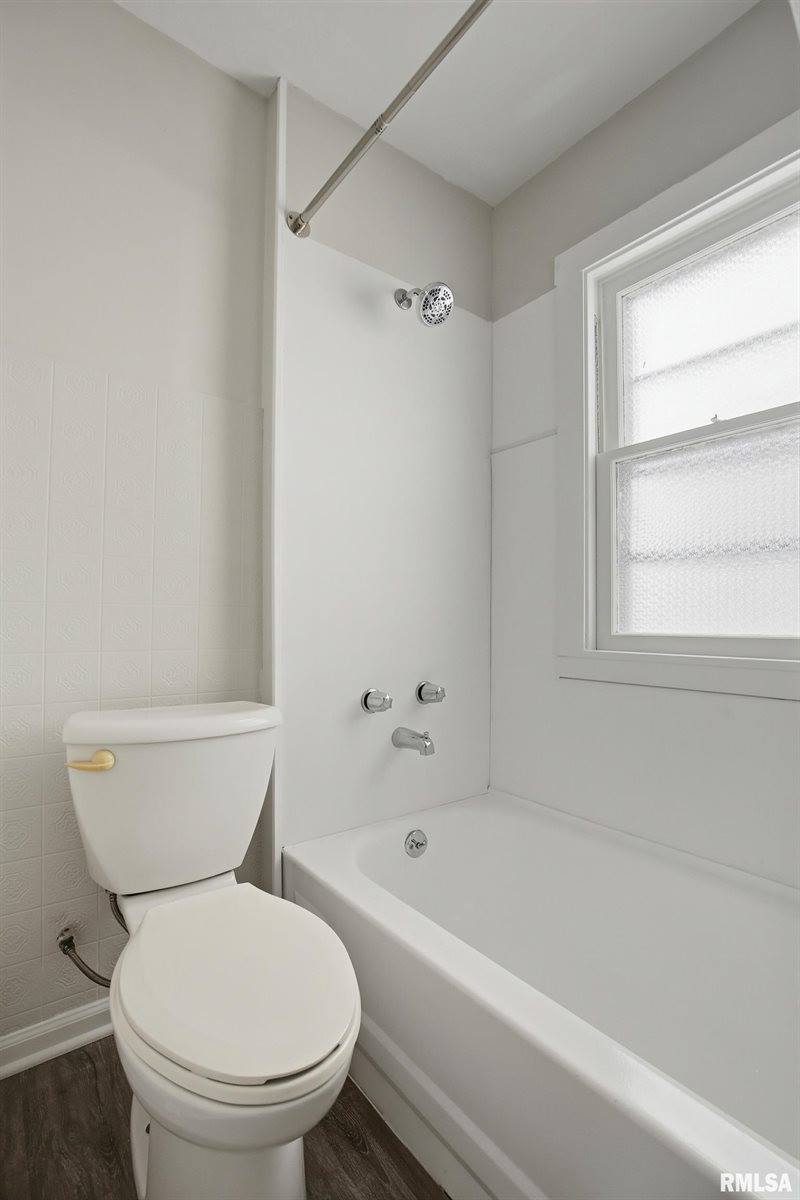 2639 Whitewood Avenue, Davenport, IA 52802