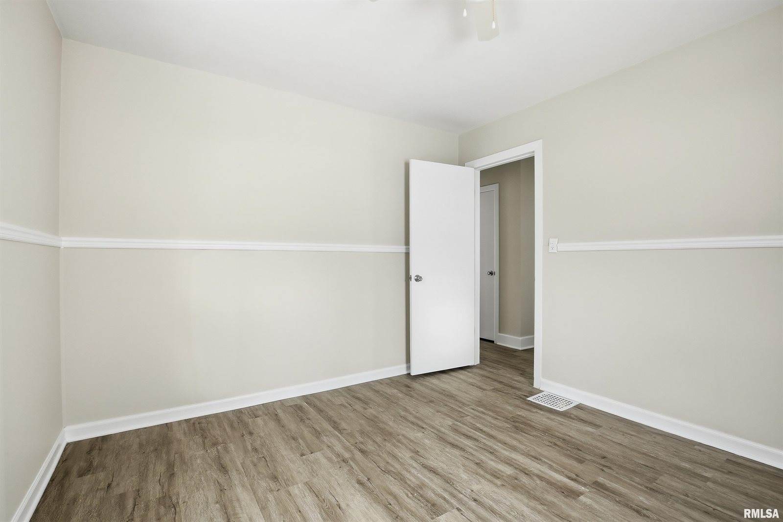 2639 Whitewood Avenue, Davenport, IA 52802