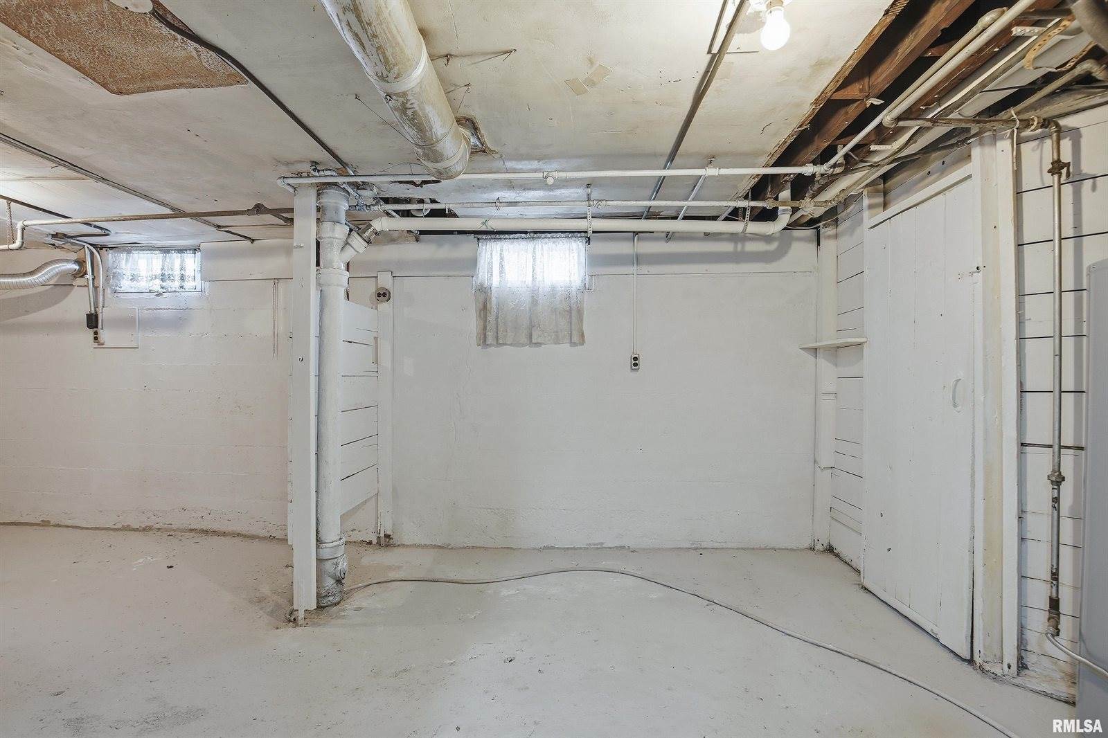 2639 Whitewood Avenue, Davenport, IA 52802