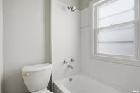 2639 Whitewood Avenue, Davenport, IA 52802