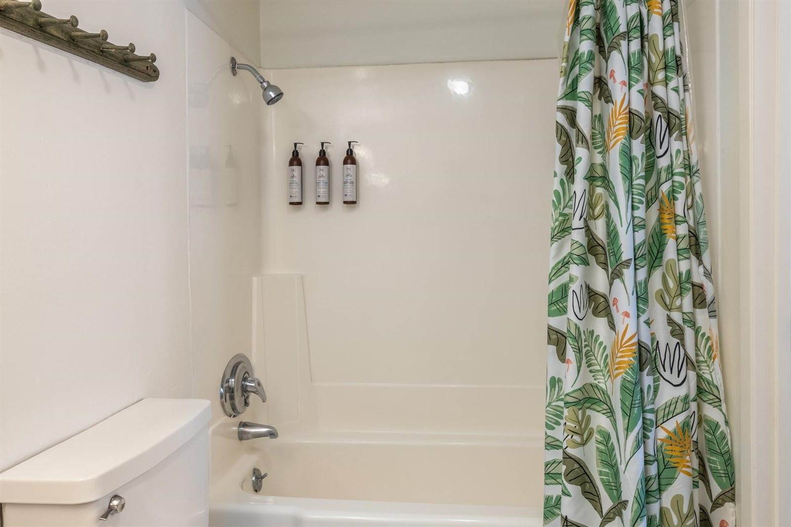 2289 Sierra Nevada Road #C-8, Mammoth Lakes, CA 93546