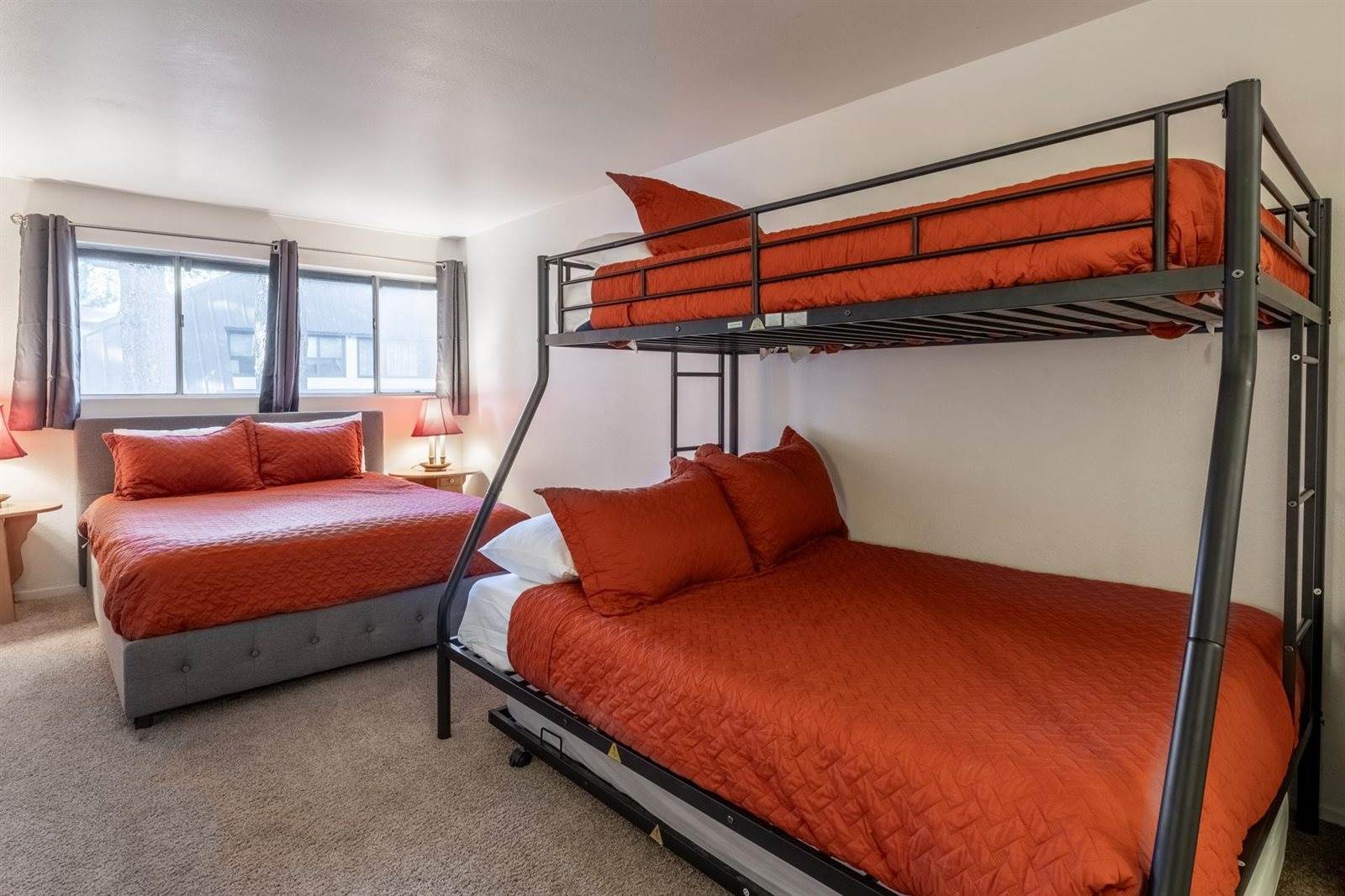 2289 Sierra Nevada Road #C-8, Mammoth Lakes, CA 93546