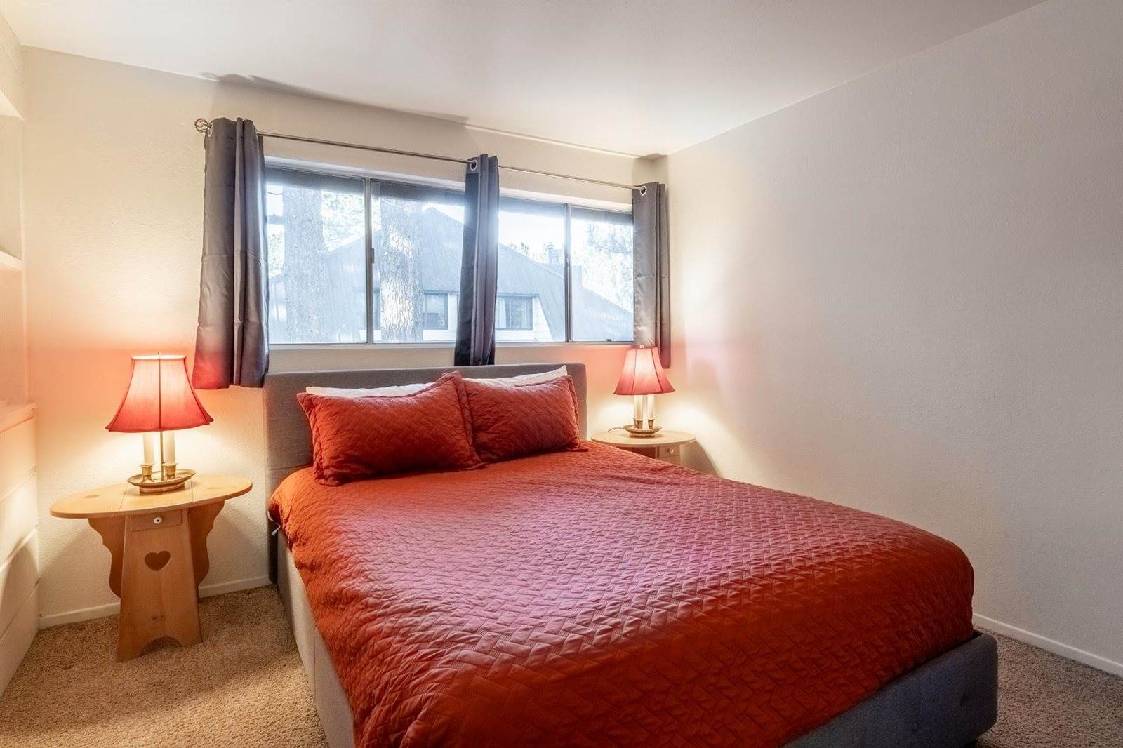 2289 Sierra Nevada Road #C-8, Mammoth Lakes, CA 93546