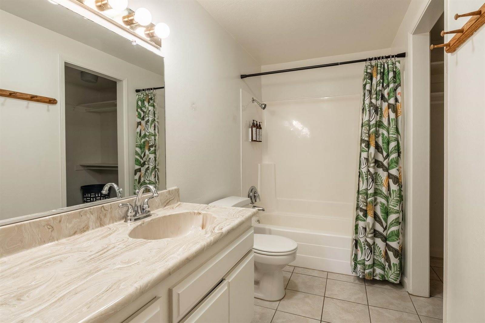 2289 Sierra Nevada Road #C-8, Mammoth Lakes, CA 93546