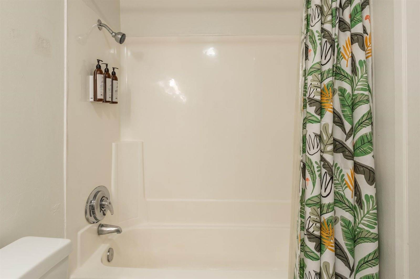 2289 Sierra Nevada Road #C-8, Mammoth Lakes, CA 93546