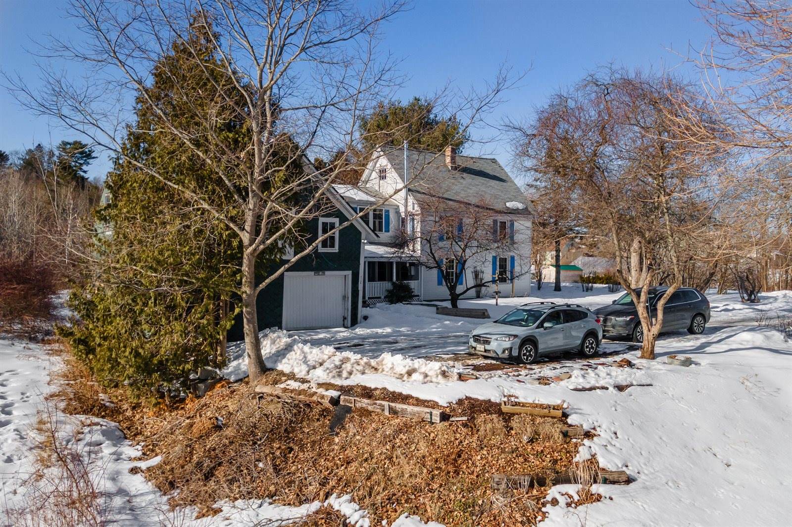 31 Dean Street, Winterport, ME 04496