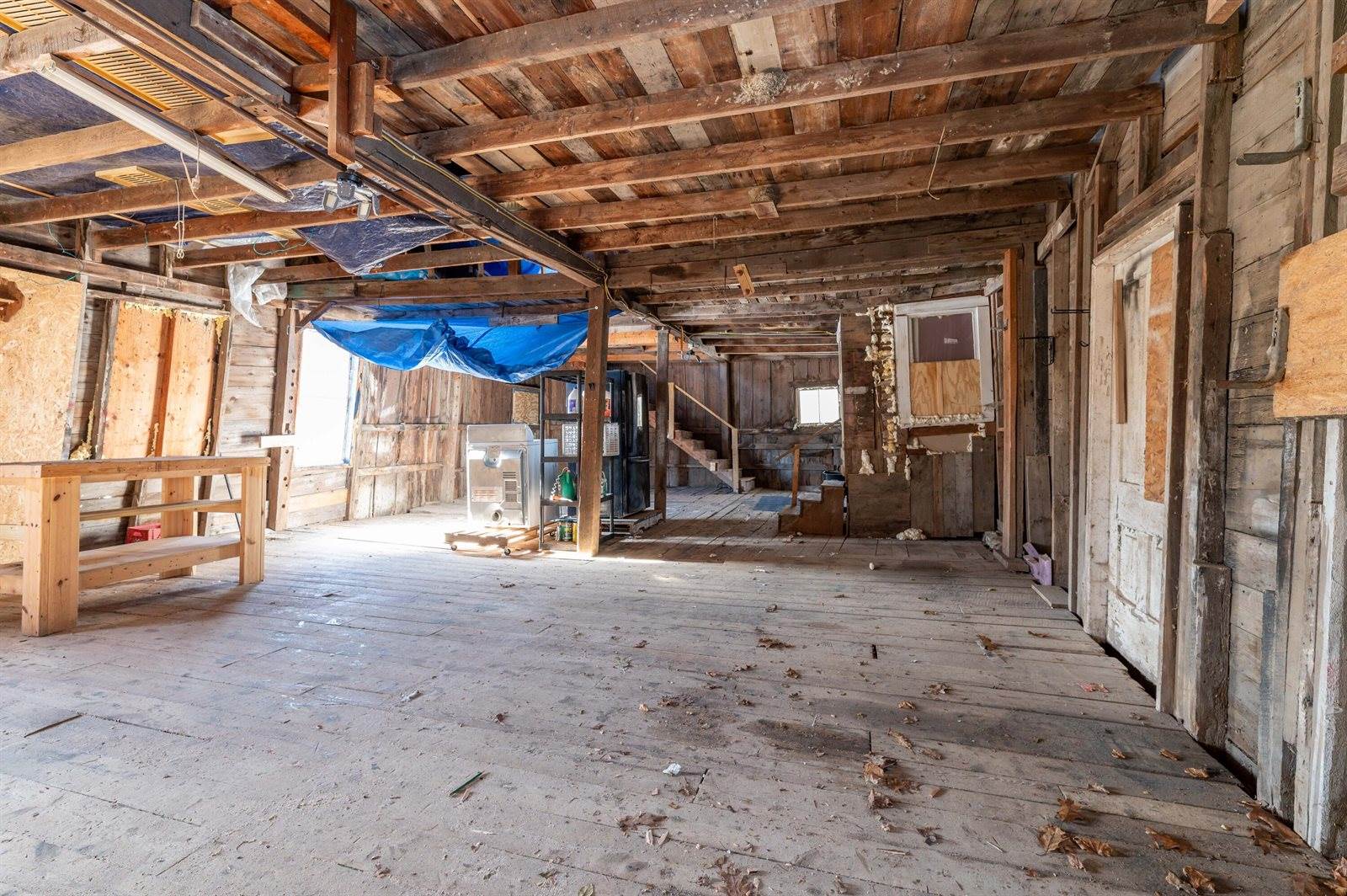 31 Dean Street, Winterport, ME 04496