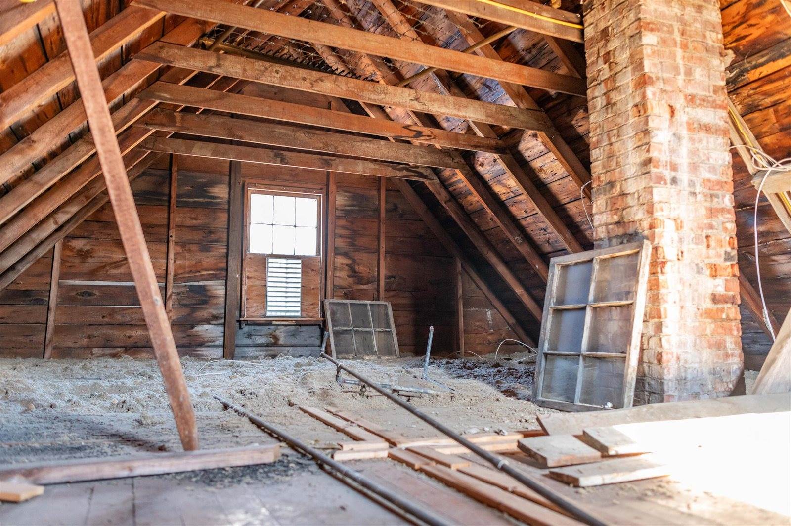 31 Dean Street, Winterport, ME 04496