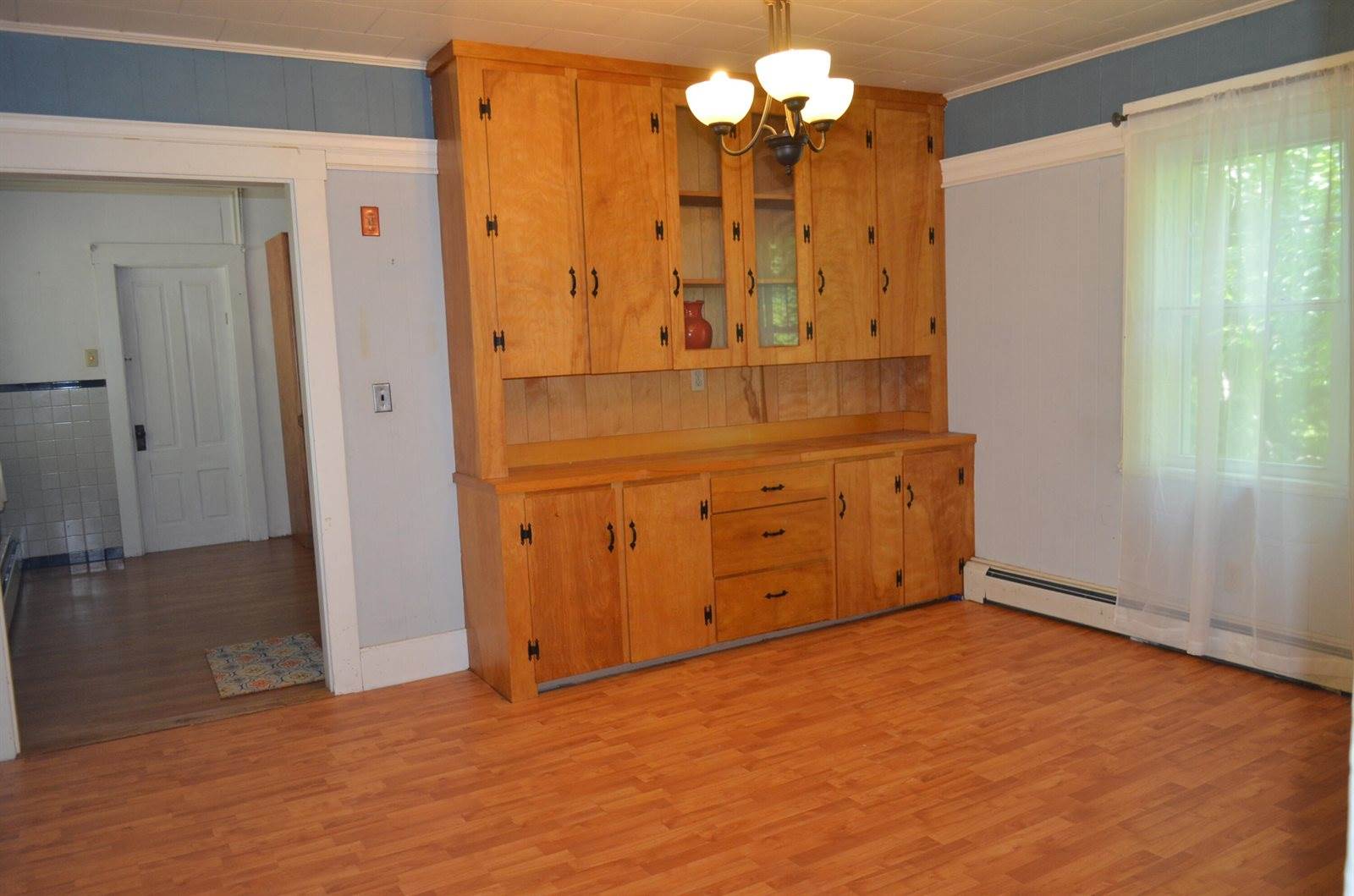 31 Dean Street, Winterport, ME 04496