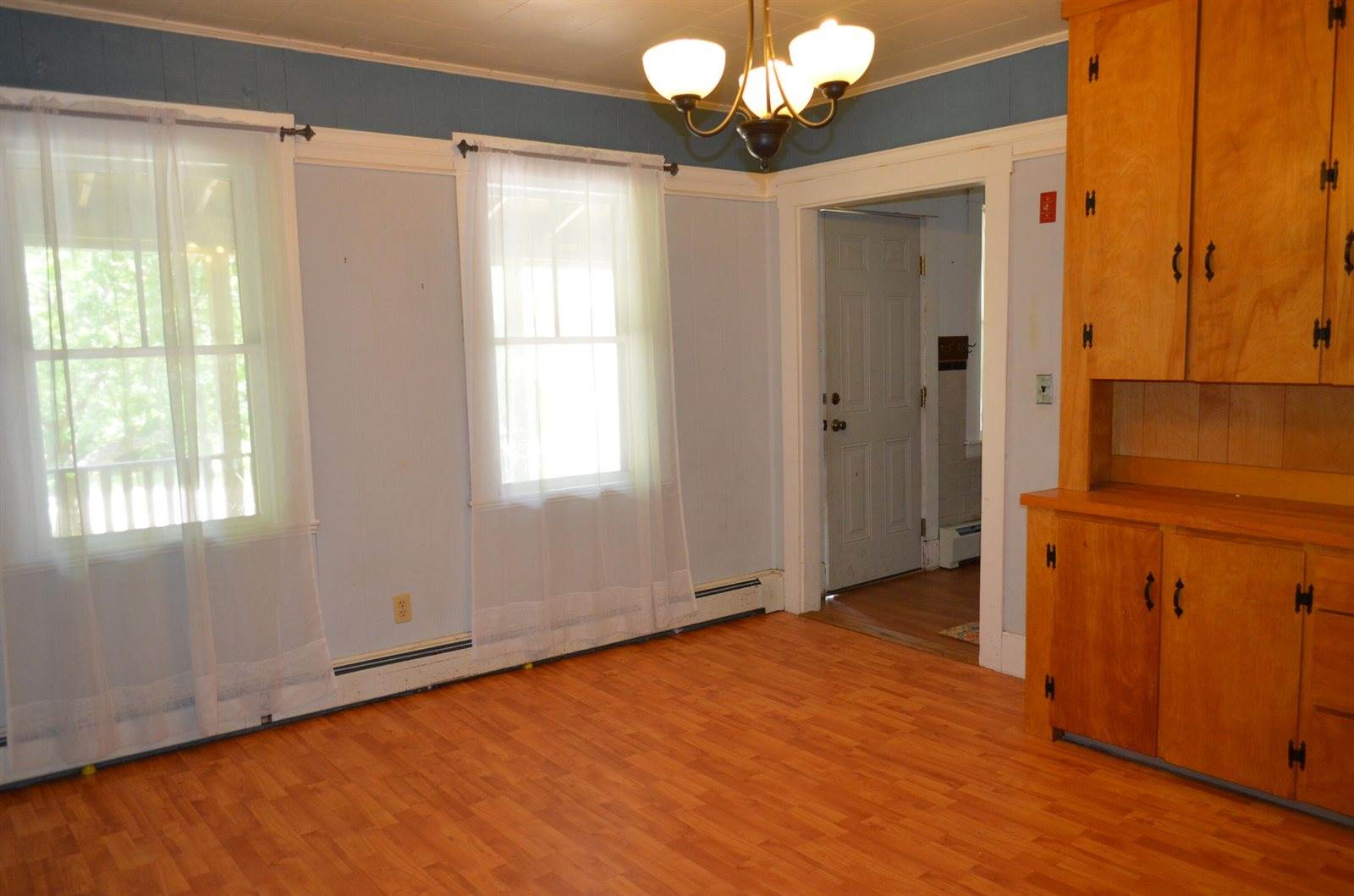 31 Dean Street, Winterport, ME 04496