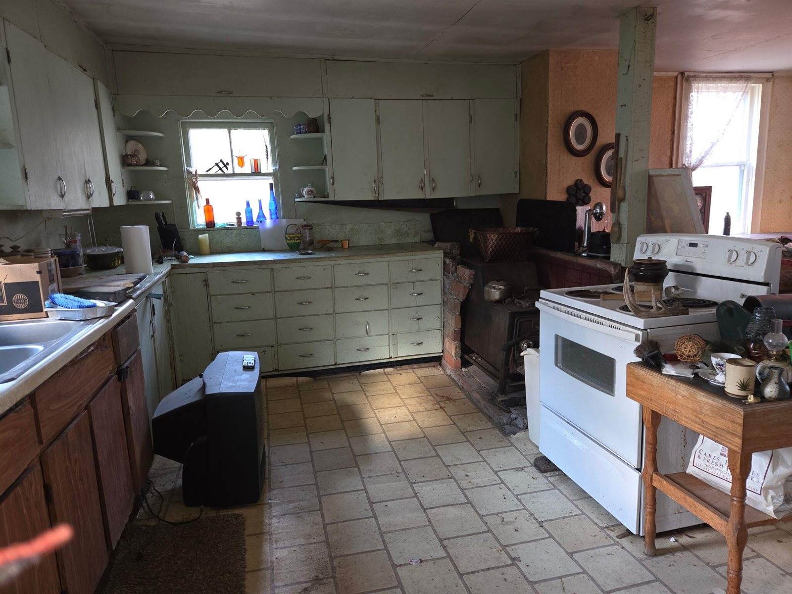 489 Back Road, Skowhegan, ME 04976