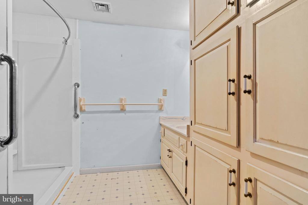 127 West Mcclure Street, New Bloomfield, PA 17068