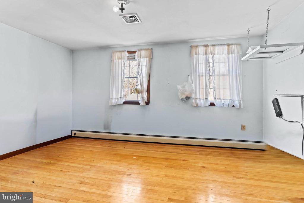 127 West Mcclure Street, New Bloomfield, PA 17068