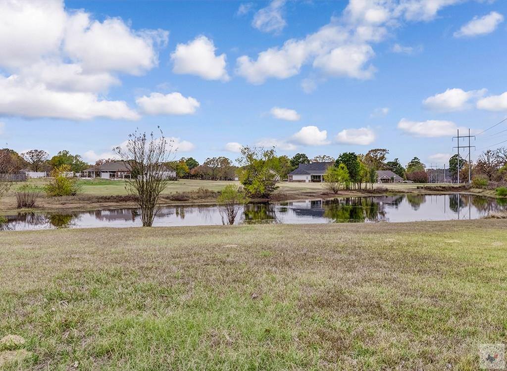 8205 Coyote Trail, Texarkana, TX 75503