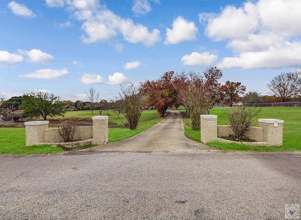 8205 Coyote Trail, Texarkana, TX 75503