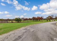 8205 Coyote Trail, Texarkana, TX 75503