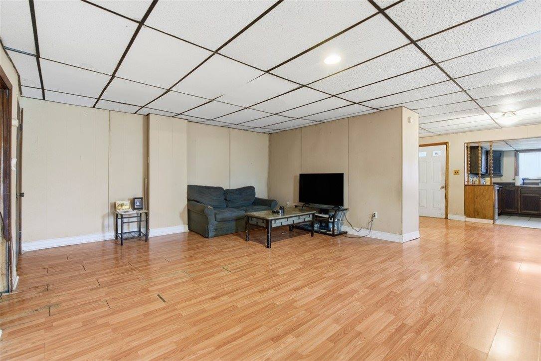 1057 Keene St, Springdale Boro, PA 15144