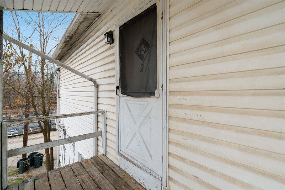 1057 Keene St, Springdale Boro, PA 15144