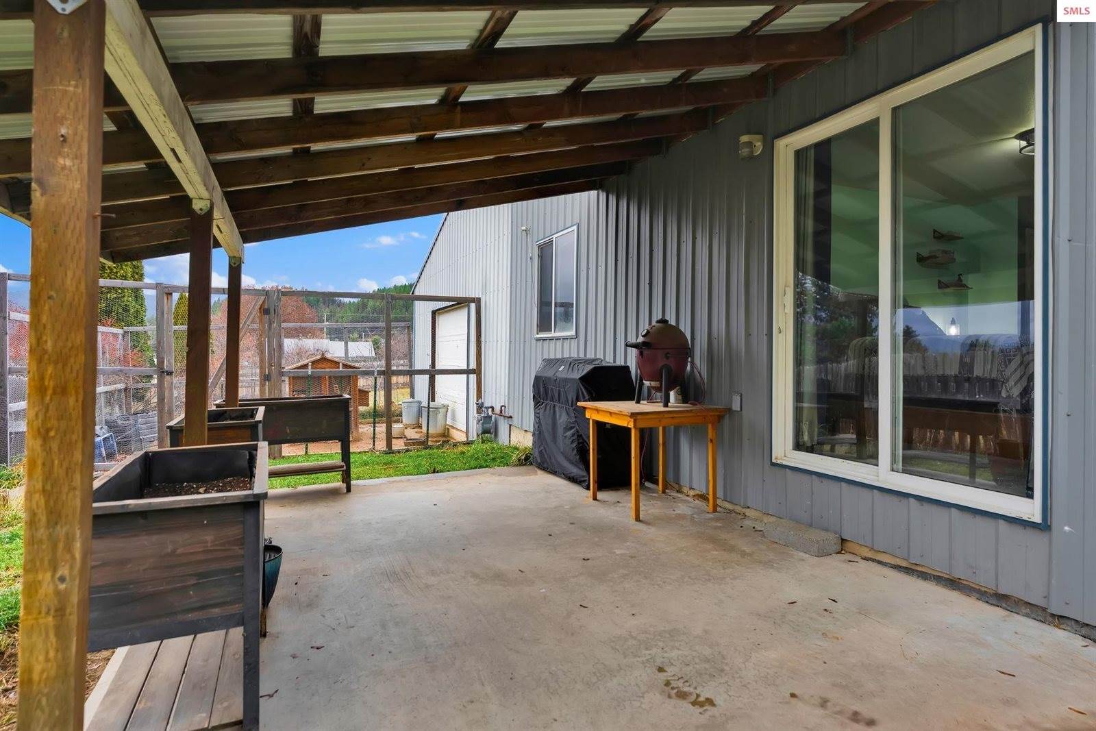 6670 Chippewa Drive, Bonners Ferry, ID 83805