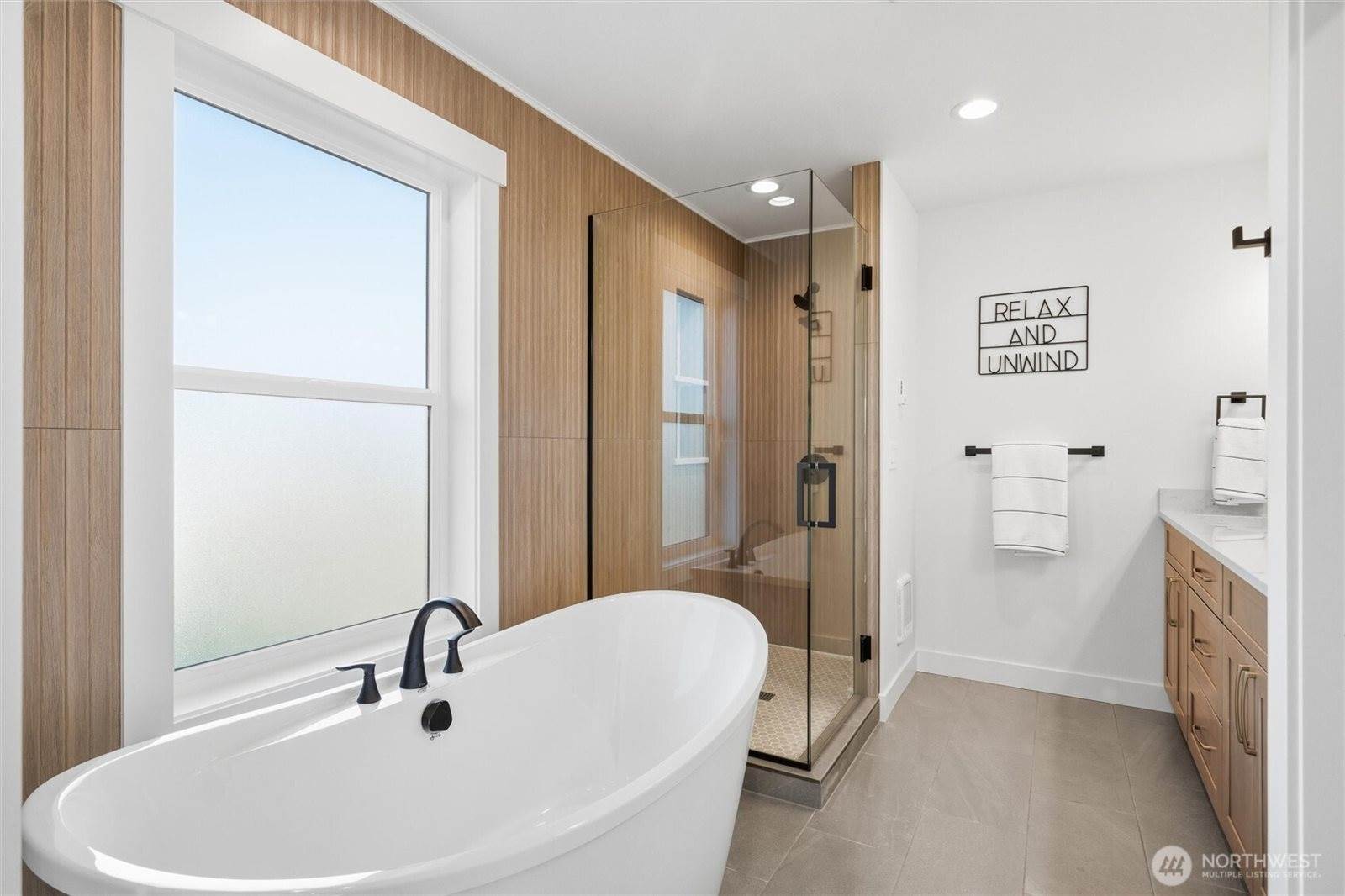 1114 Leighton Street, Blaine, WA 98230