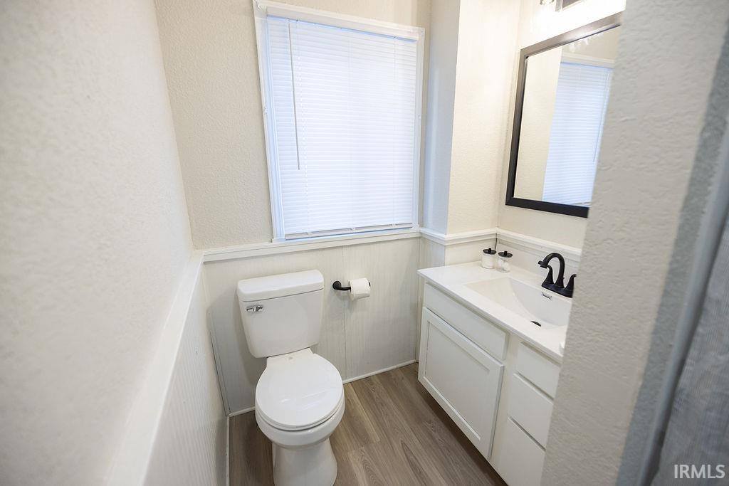 1206 S Madison Street, Muncie, IN 47302