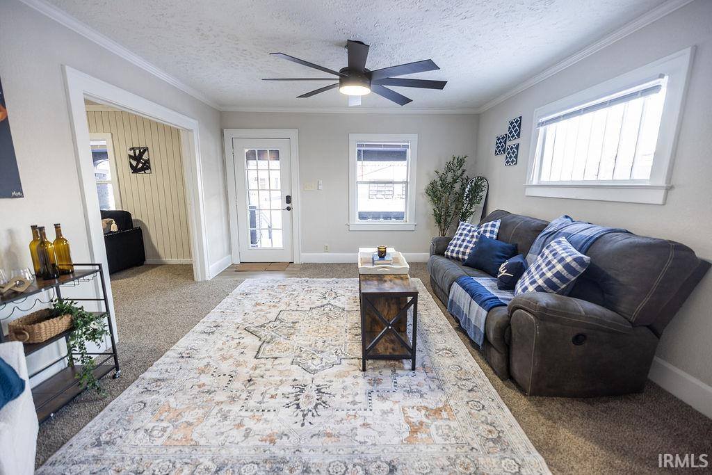 1206 S Madison Street, Muncie, IN 47302