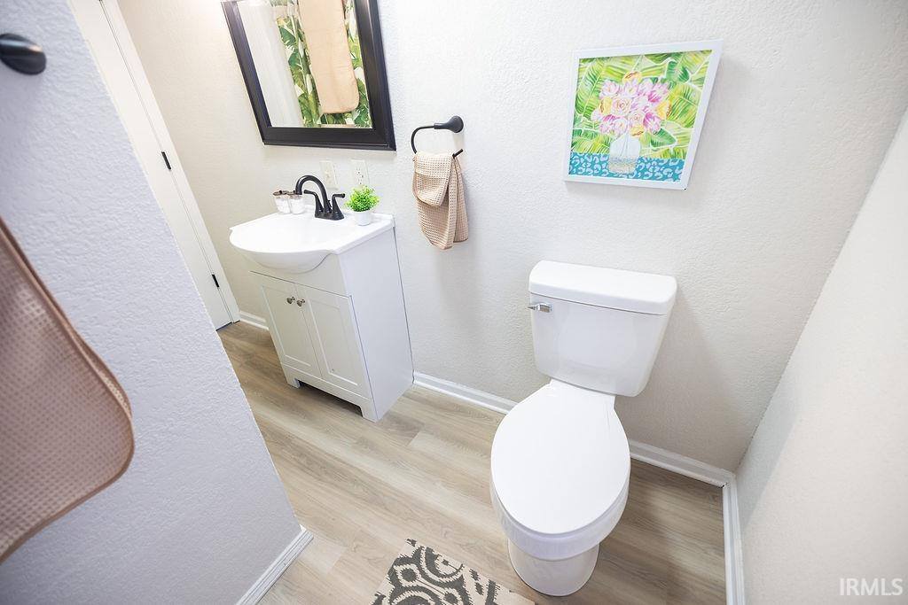 1206 S Madison Street, Muncie, IN 47302