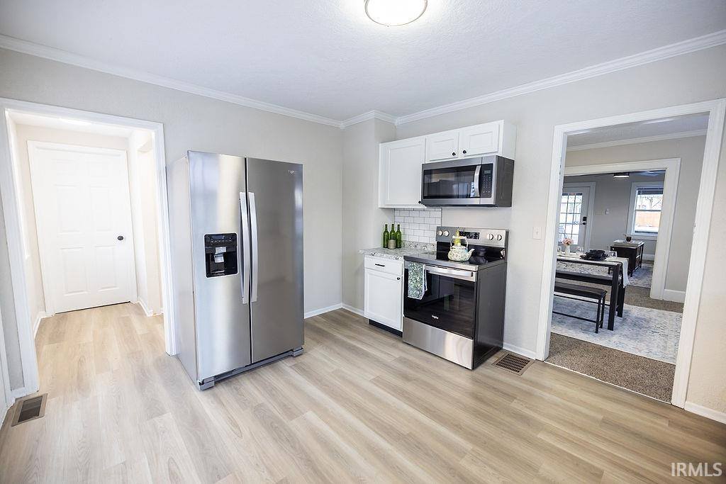 1206 S Madison Street, Muncie, IN 47302