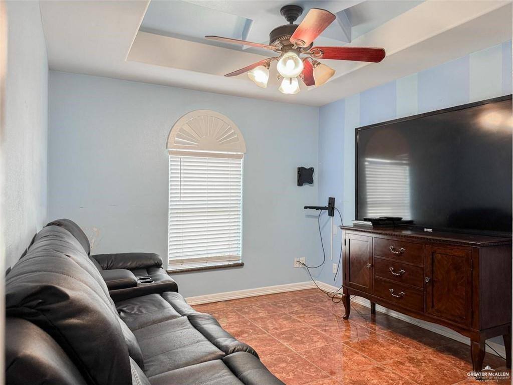 120 South Retama Lane, Weslaco, TX 78596