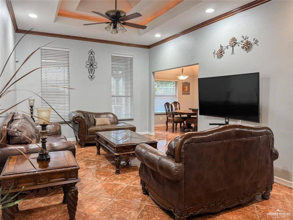 120 South Retama Lane, Weslaco, TX 78596