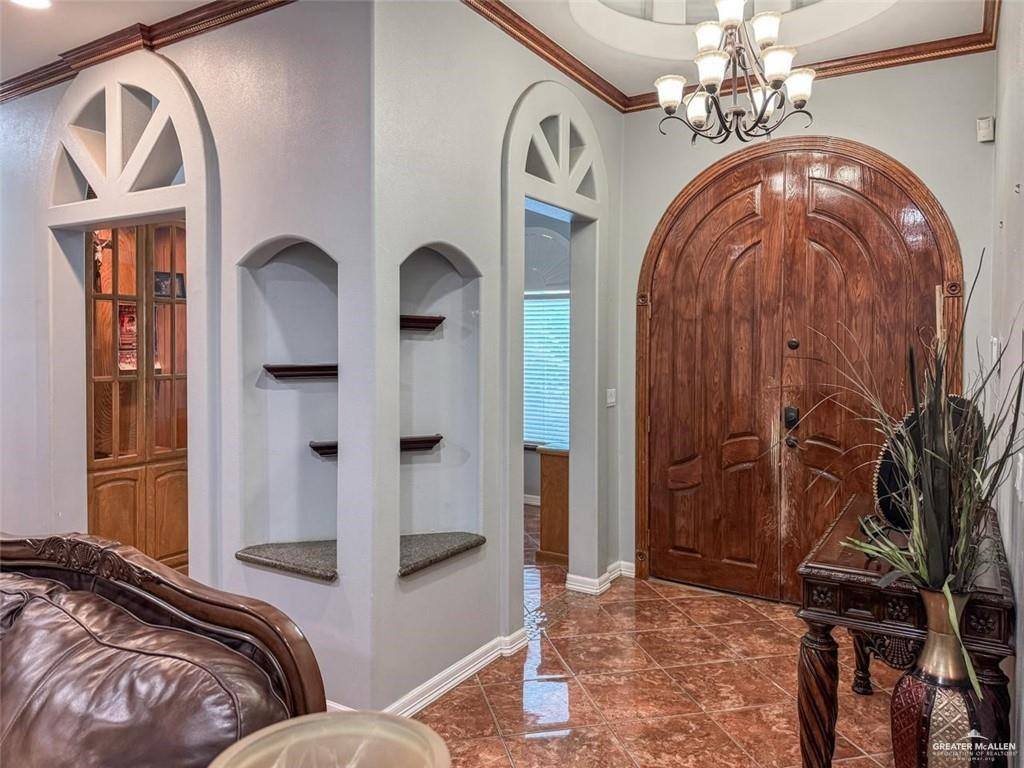 120 South Retama Lane, Weslaco, TX 78596