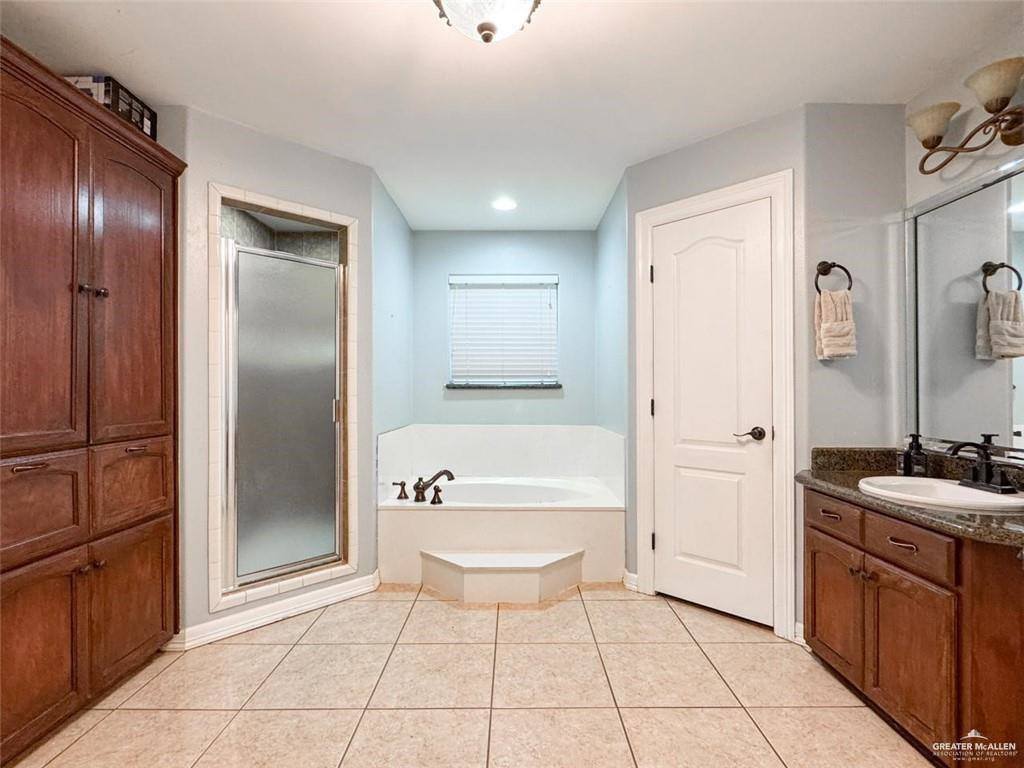 120 South Retama Lane, Weslaco, TX 78596
