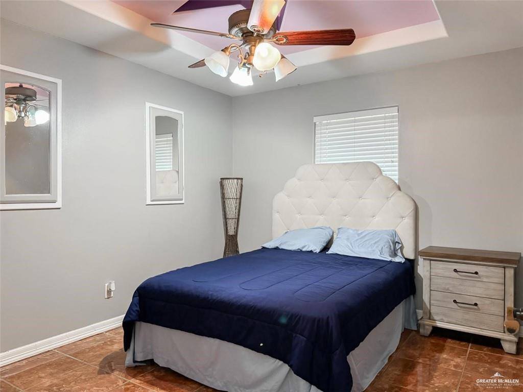 120 South Retama Lane, Weslaco, TX 78596