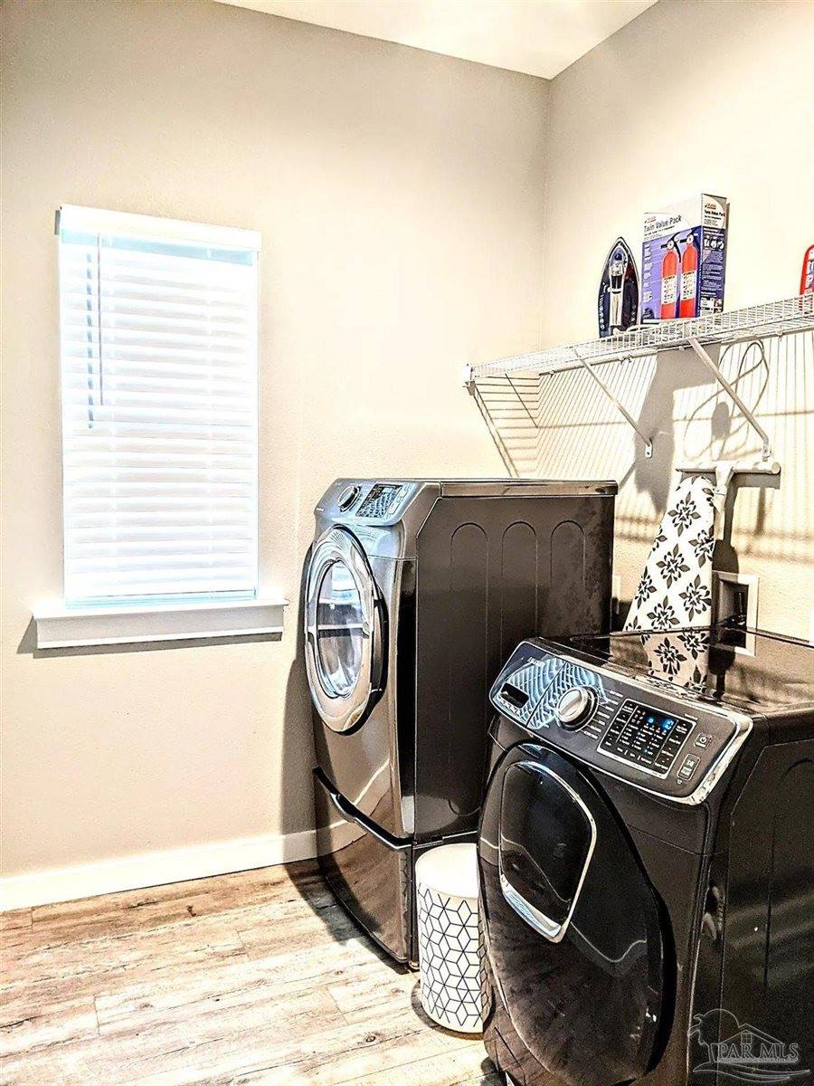 5446 Medina Rd, Pensacola, FL 32507