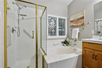 629 Spring Creek Court, Yuba City, CA 95991