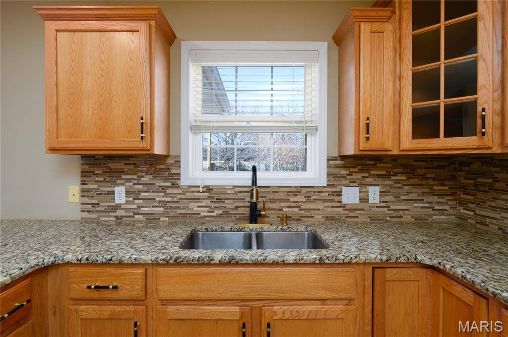 21042 Larson Road, Waynesville, MO 65583