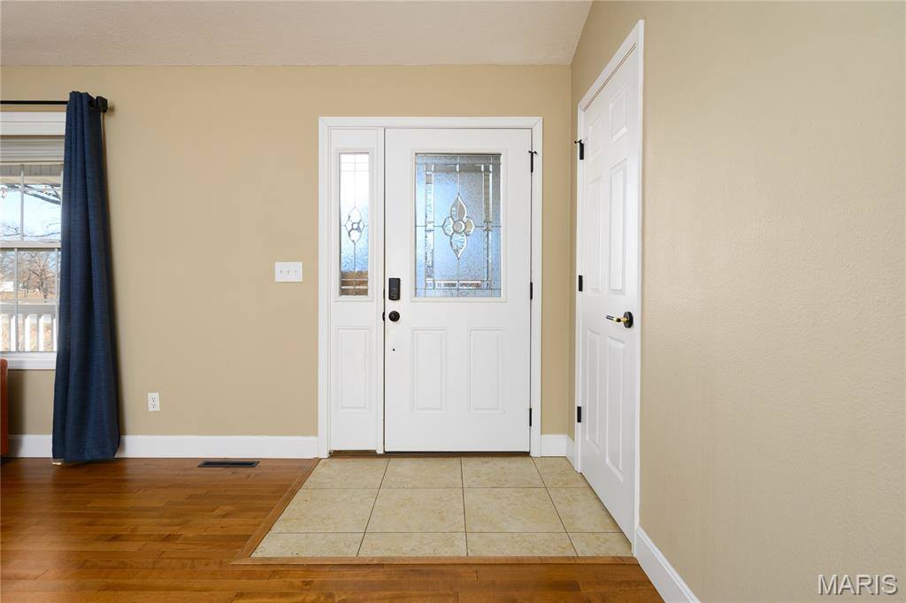 21042 Larson Road, Waynesville, MO 65583